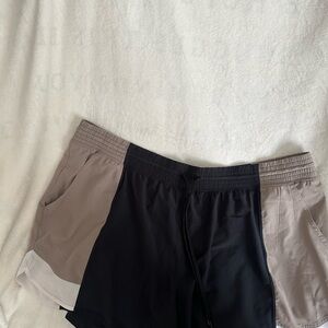 Abercrombie & Fitch Black and Tan Athletic Shorts